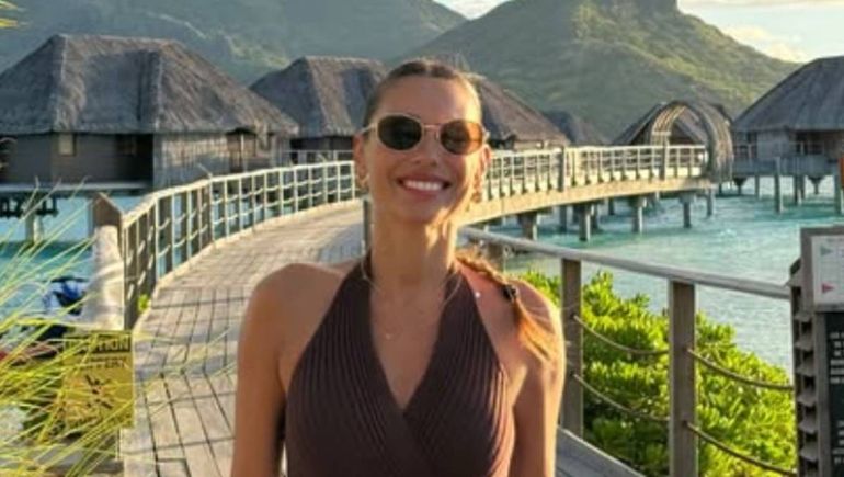 Pampita bailó con ballenas y cumplió su sueño en la Polinesia Francesa