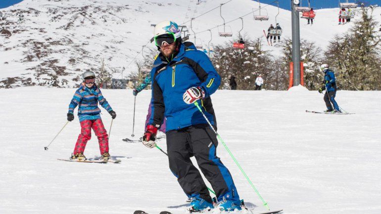 Con más de un metro de nieve en la cumbre