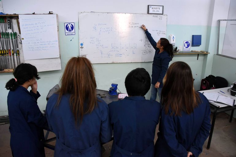 La amenaza se enfocó en los estudiantes de la EPET.