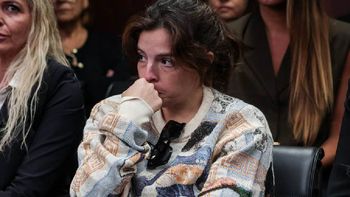 Durante el juicio por la muerte de Diego Armando Maradona, su hija Dalma se quebró en llanto al recordar el día de su fallecimiento. Durante el juicio por la muerte de Diego Armando Maradona, su hija Dalma se quebró en llanto al recordar el día de su fallecimiento.