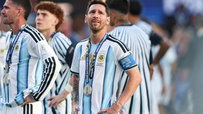 Lionel Messi con la medalla de Plata tras perder la final del Mundial 2026.&nbsp;