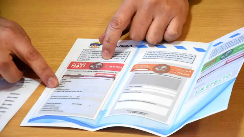 Emiten Alerta Nati por un menor de 10 años desaparecido en Neuquén Capital | LM Neuquen Emiten Alerta Nati por un menor de 10 años desaparecido en Neuquén Capital