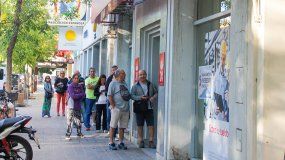Los bancos volvieron a atender sin turno en Neuquén