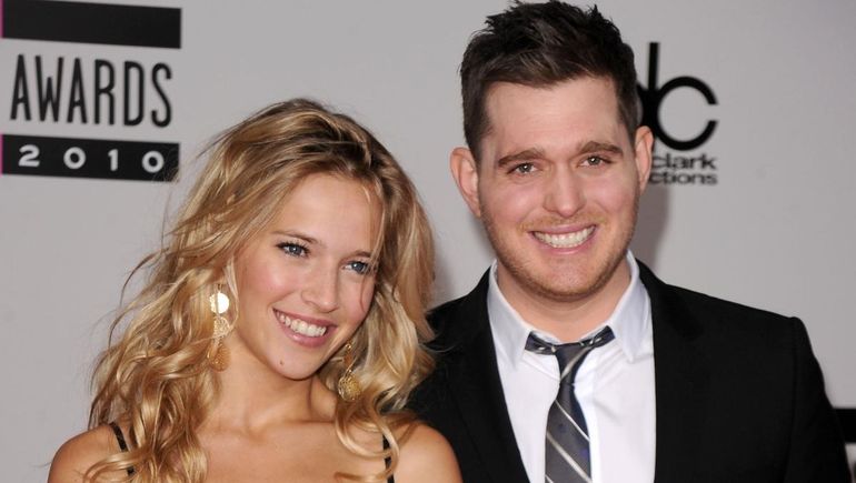 Luisana Lopilato y Michael Bublé esperan su cuarto hijo y se encuentran en un gira musical