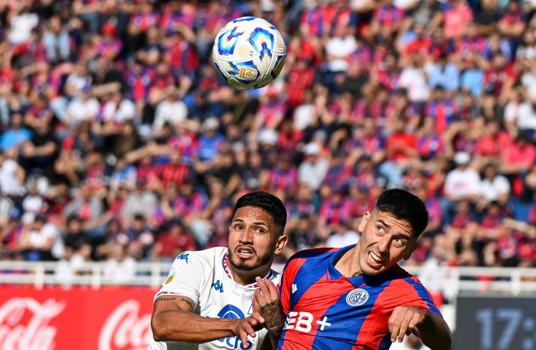 Errores increíbles, una expulsión polémica y un gol agónico en San Lorenzo-Tigre