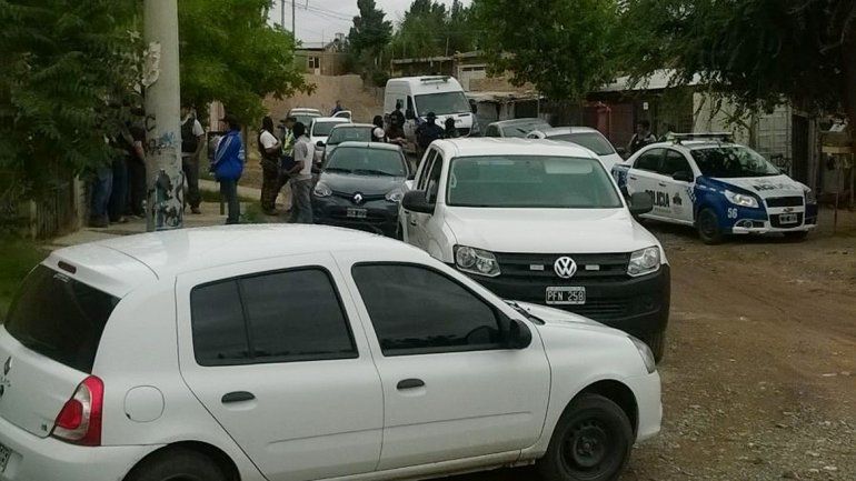 Cuatro detenidos en múltiples allanamientos por un robo con armas