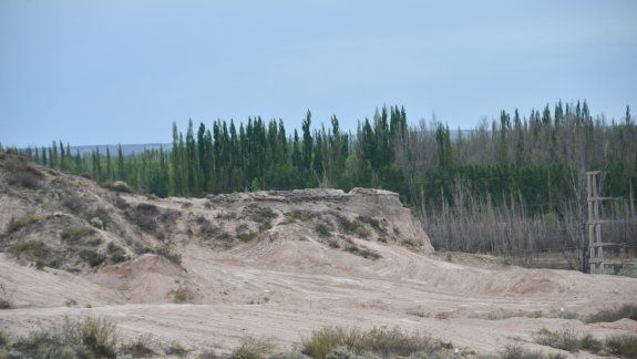 Los vecinos temen que el movimiento de suelos termine en inundaciones