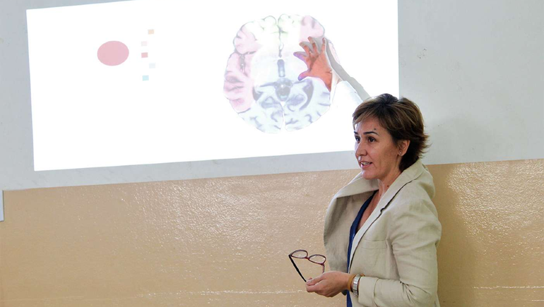 Miriam Vicente advirtió que los pacientes están en riesgo. Miriam Vicente advirtió que los pacientes están en riesgo.