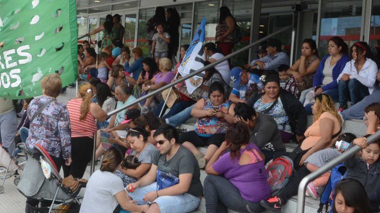 Ya negocian un aporte entre los súper y vecinos