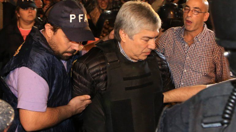 Lázaro Báez permanece detenido en Ezeiza.