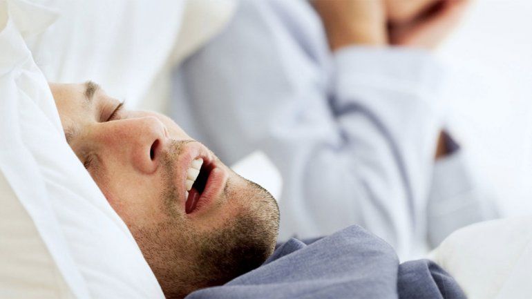 Inventan férula que elimina la apnea del sueño y los ronquidos