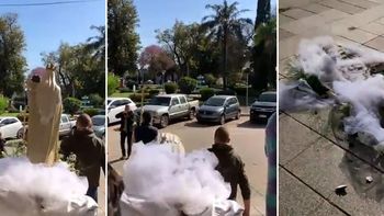 santa fe: se cayo la estatua de una virgen durante una procesion y se hizo pedazos santa fe: se cayo la estatua de una virgen durante una procesion y se hizo pedazos