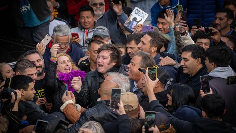 Eguía cargó otra vez contra Milei: Me obligaban a poner una noviecita de él en la lista