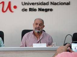 Escándalo en la UNRN por reiterados hechos de violencia de género de parte de un docente. Escándalo en la UNRN por reiterados hechos de violencia de género de parte de un docente.
