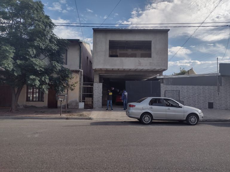 La DDI de Pergamino allana en Neuquén por 30 estafas con Mercado Pago