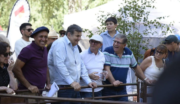 Koenig recorrió la expo rural de Junín de los Andes. Foto: Prensa Producción Koenig recorrió la expo rural de Junín de los Andes. Foto: Prensa Producción