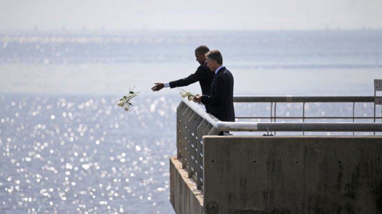 Obama: Ustedes harán que se cumpla el Nunca Más