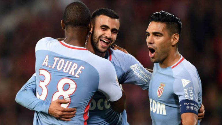 Bielsa en la cuerda floja: su equipo cayó goleado por el Mónaco