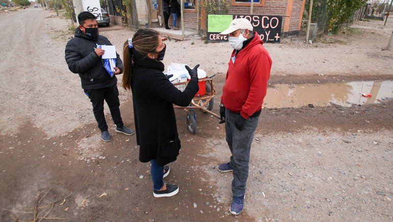 Tres mil familias relevadas y más de 50 hisopados