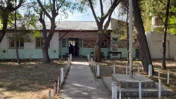 Aseguran que la Escuela 223 de Valentina Sur estará lista para el inicio de clases. Foto: Gentileza. Aseguran que la Escuela 223 de Valentina Sur estará lista para el inicio de clases. Foto: Gentileza.