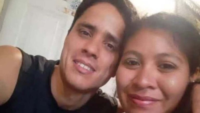 Michel Kevin González y Mariela Altamirano, padrastro y madre de Ángel López. Michel Kevin González y Mariela Altamirano, padrastro y madre de Ángel López.