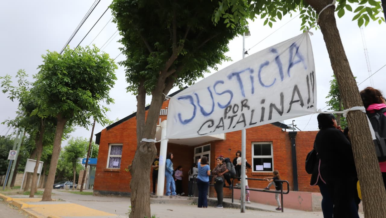 Habló el papá de Catalina, la nena atropellada por un patrullero en Plottier: qué dijo sobre su estado de salud