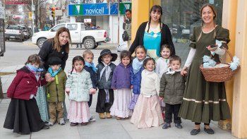 Los minigauchos que sorprendieron a los cipoleños