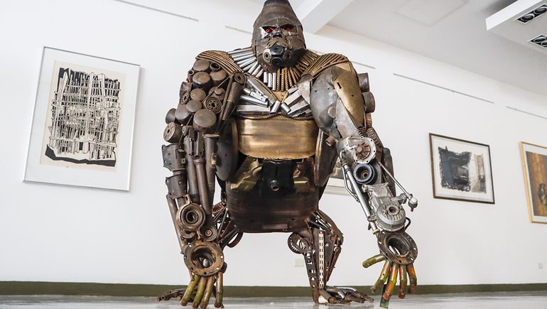 Interno del Penal sorprende con sus esculturas en el Complejo Cultural