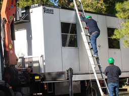 La Provincia removió tráileres de una escuela de Chos Malal. La Provincia removió tráileres de una escuela de Chos Malal.
