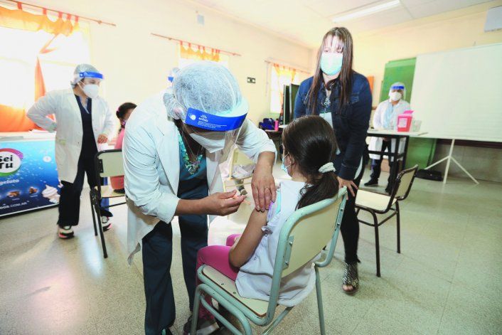 Convocan a completar las vacunas para el inicio de clases