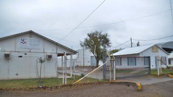 El colegio privado está ubicado en el barrio Confluencia.