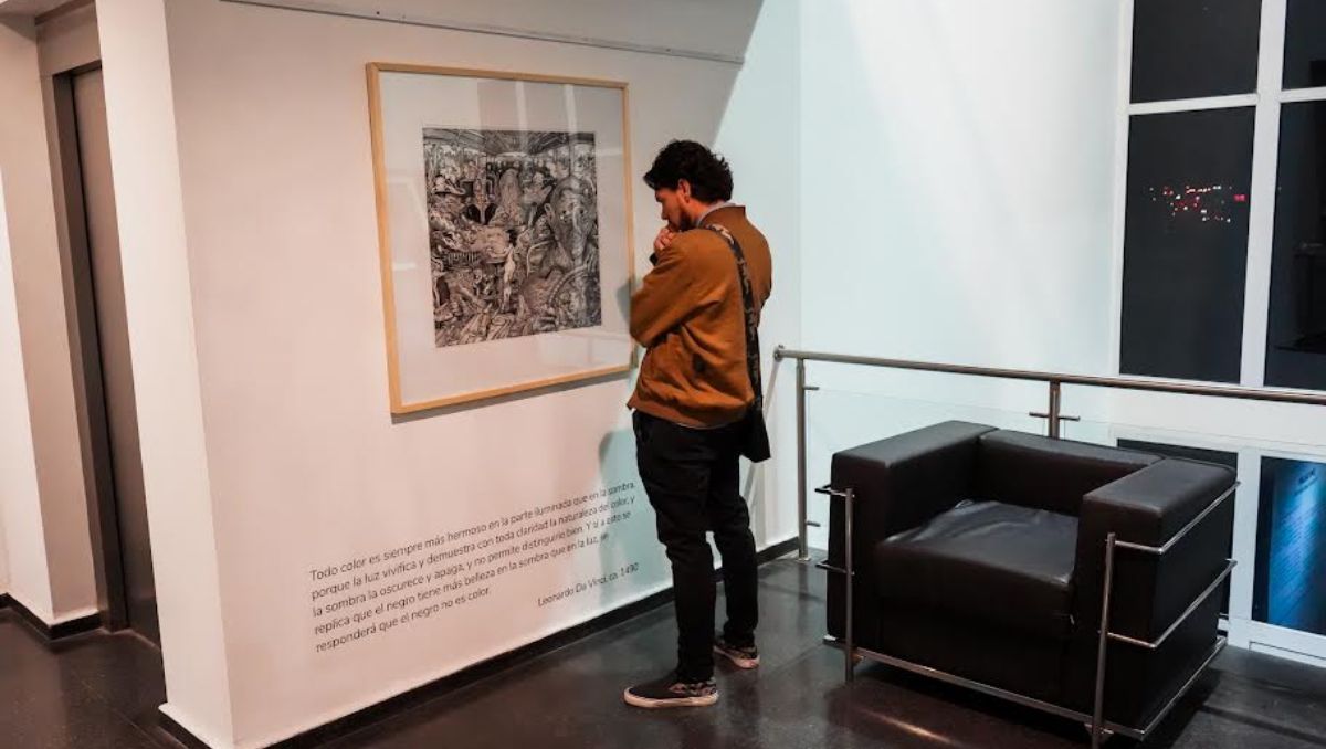 La muestra Sin Color, auspiciado por la Fundación Osde