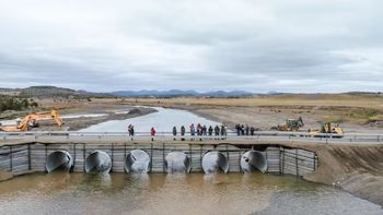 El paso internacional fue rehabilitado tras una importante obra realizada por Vialidad Provincial de Tierra del Fuego. El paso internacional fue rehabilitado tras una importante obra realizada por Vialidad Provincial de Tierra del Fuego.