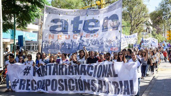 Cronología de los 40 días del paro docente en Neuquén