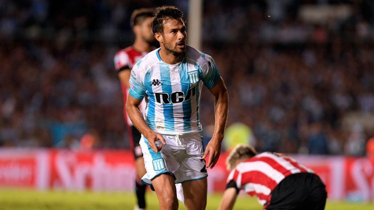 Racing no se Pinchó y dio un paso más al título en Avellaneda