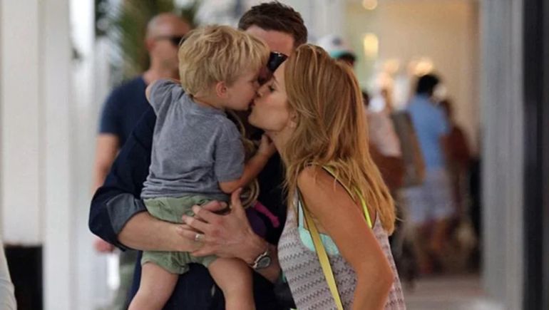 Luisana Lopilato y Michael Bublé con Noah