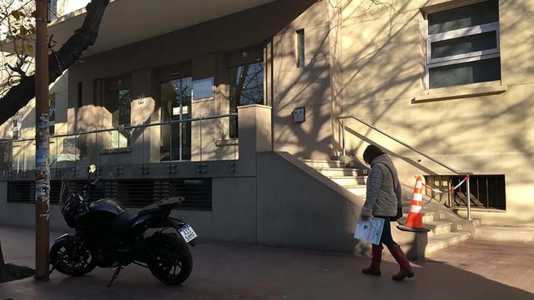 La bebé nació en la Clínica de Cuyo y las autoridades del lugar denunciaron el caso. La bebé nació en la Clínica de Cuyo y las autoridades del lugar denunciaron el caso.