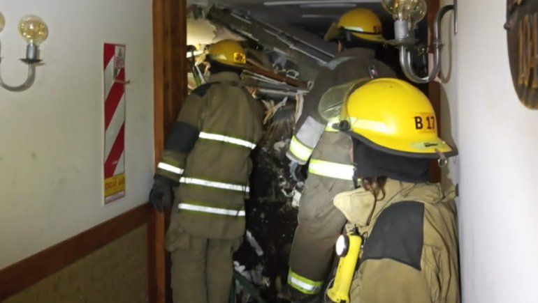 Dramático rescate: entró en medio del alud para salvar a su esposa