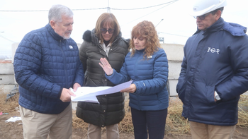 Comenzó la obra de red cloacal en El Trébol y beneficiará a 211 familias Comenzó la obra de red cloacal en El Trébol y beneficiará a 211 familias