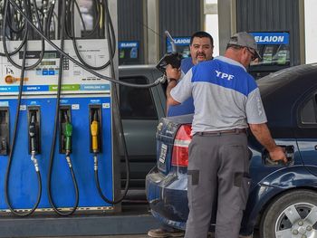 La carga de combustibles tendrá un impuesto del 4,5% en Cipolletti.