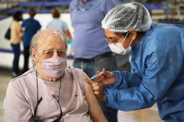 Río Negro gestiona la compra de vacunas contra el COVID