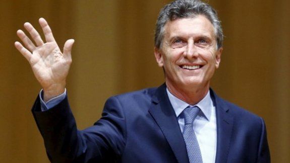 Macri se fisuró una costilla y deberá hacer reposo