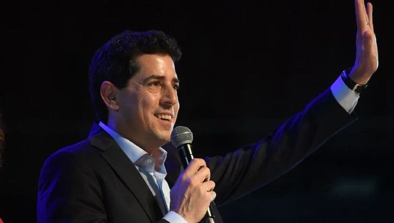 Eduardo Wado De Pedro, senador nacional íntimamente ligado al kirchnerismo le respondió al video del Gobierno por el Día de la Memoria. “Ante los discursos de odio, ante los discursos negacionistas, el pueblo argentino responde con más memoria, verdad y justicia”. Foto: LMN. Eduardo Wado De Pedro, senador nacional íntimamente ligado al kirchnerismo le respondió al video del Gobierno por el Día de la Memoria. “Ante los discursos de odio, ante los discursos negacionistas, el pueblo argentino responde con más memoria, verdad y justicia”. Foto: LMN.