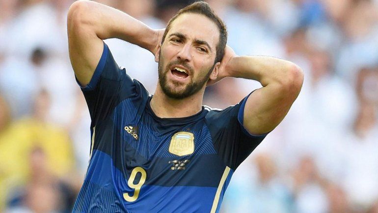 El Huevo vestirá la celeste y blanca por cuarta vez. El Pipita mirará los partidos de la Selección por la tele.