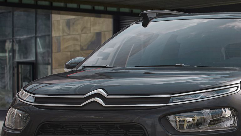 Tres modelos de Stellantis