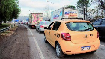 Las demoras en los puentes generan cada vez más fastidio en los trabajadores. Las demoras en los puentes generan cada vez más fastidio en los trabajadores.