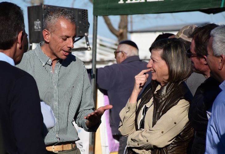 Nora Lavayén (derecha) es una de las que impulsa la iniciativa judicial.