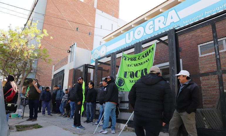 Investigan estafa millonaria de la obra social de la UOCRA: nueve allanamientos en Neuquén