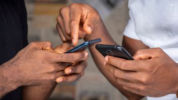 Entró al homebanking de su abuela de Santa Cruz, cambió la transferencia, sacó un crédito y e 10 transferencias para sacarle la plata (foto ilustrativa). Entró al homebanking de su abuela de Santa Cruz, cambió la transferencia, sacó un crédito y e 10 transferencias para sacarle la plata (foto ilustrativa).