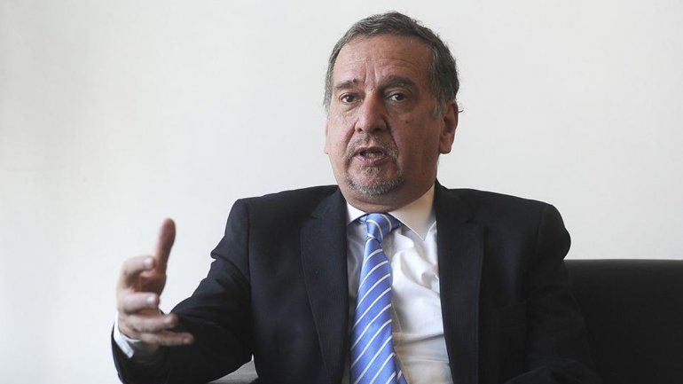 Un ministro dice que si no hay plata renunciará